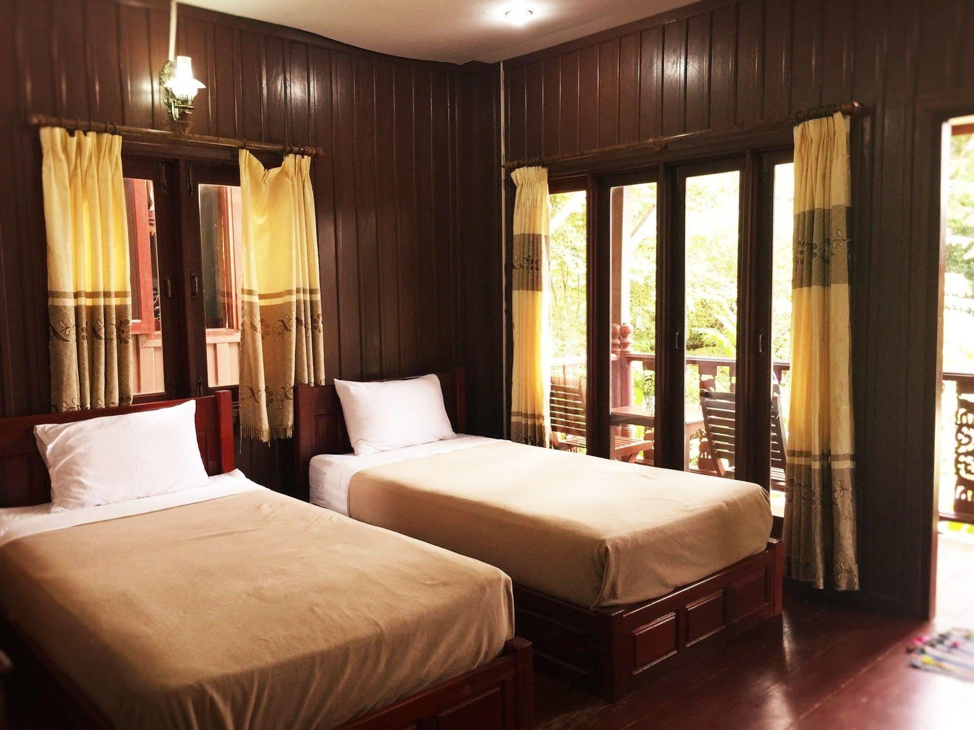 วังเวียง บูทิค โฮเต็ล Hotel ภายนอก รูปภาพ